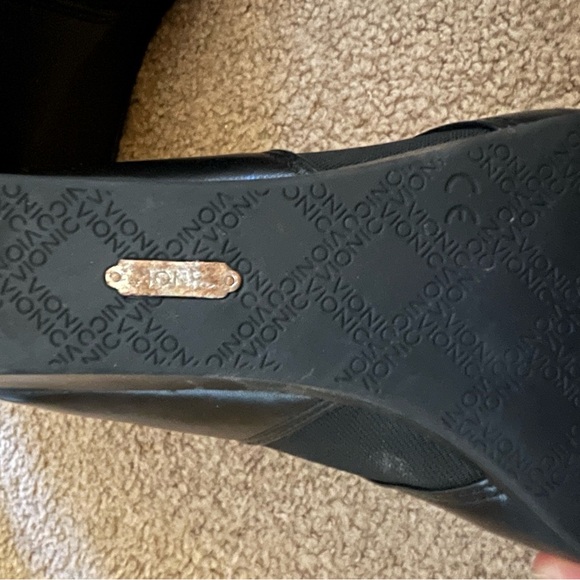 Vionic wedge heels - Picture 2 of 3